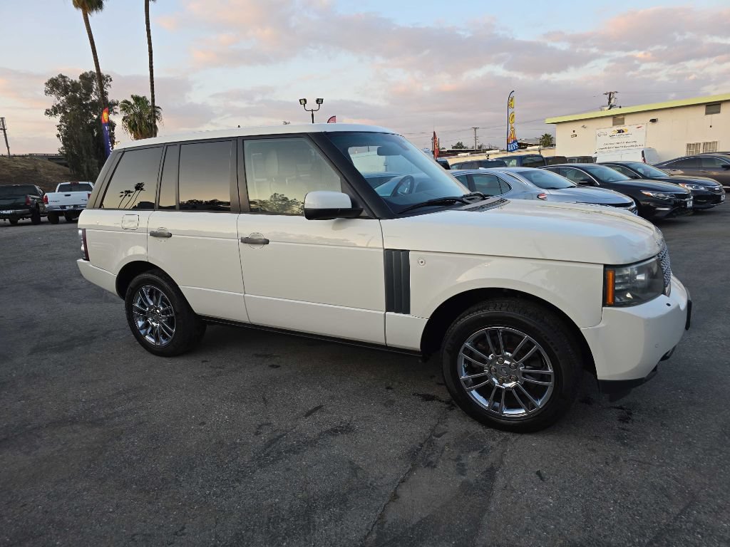 Used 2010 Land Rover Range Rover HSE LUX AWD/4WD image 3