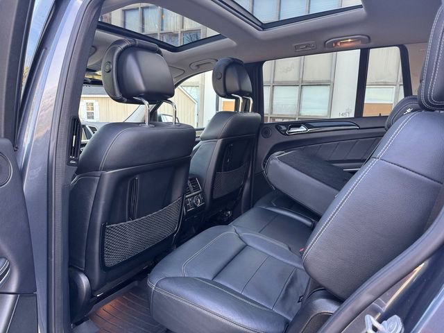 Used 2015 Mercedes-Benz GL 550 4MATIC image 17