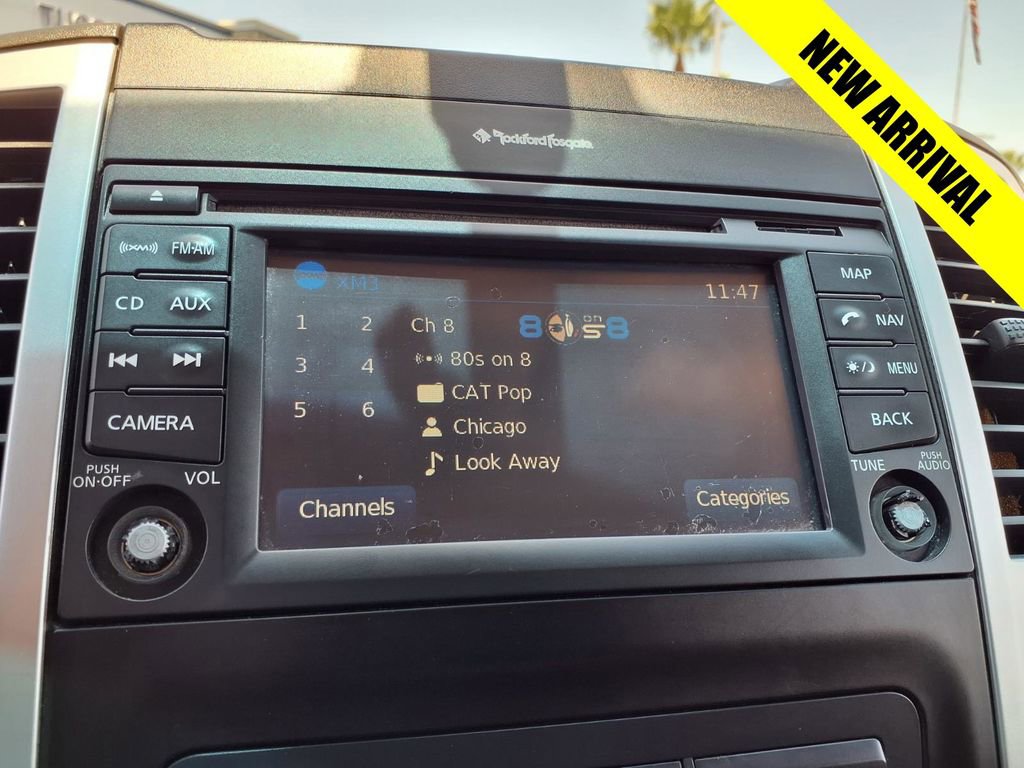 Used 2013 Nissan Xterra PRO-4X AWD/4WD image 3