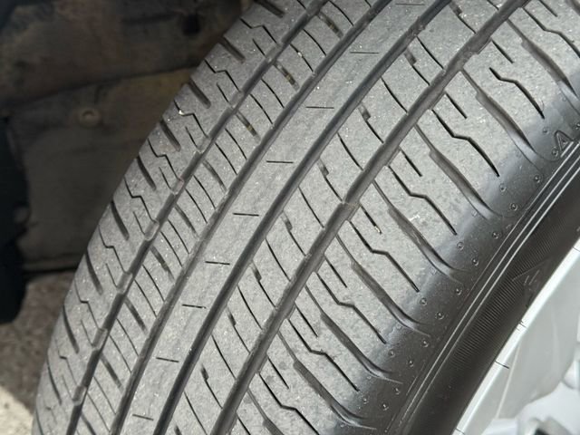 Certified 2025 Toyota RAV4 LE image 32