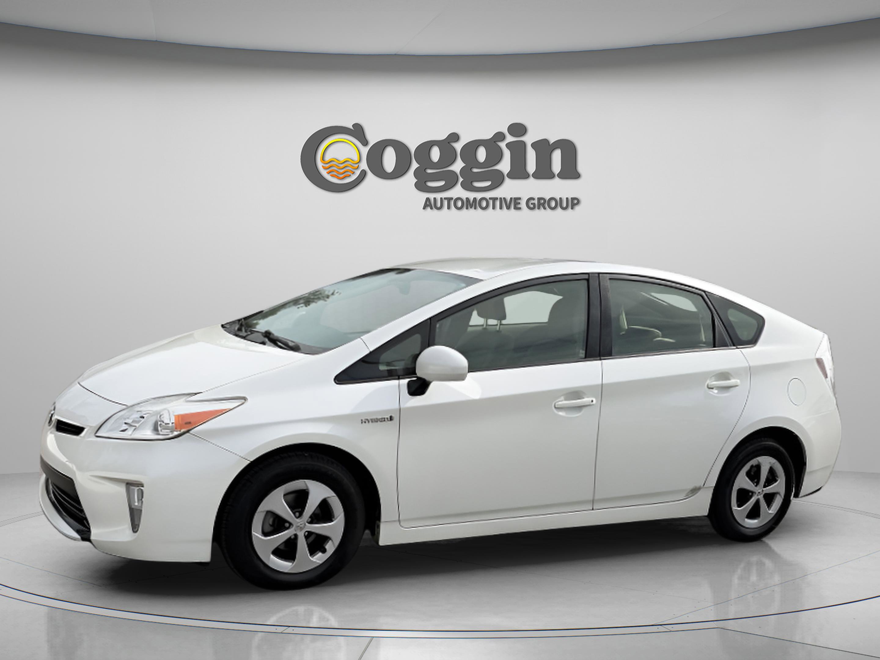 Used 2012 Toyota Prius Two image 1