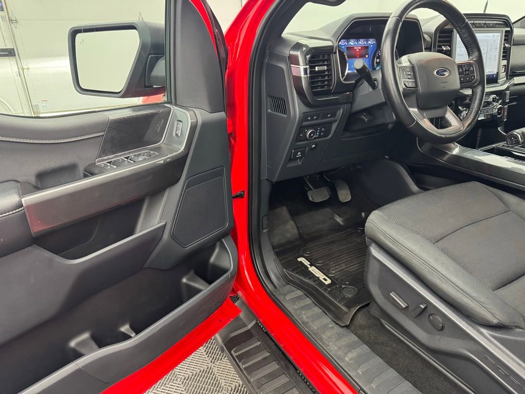 Used 2022 Ford F150 XLT w/ Equipment Group 302A High image 13