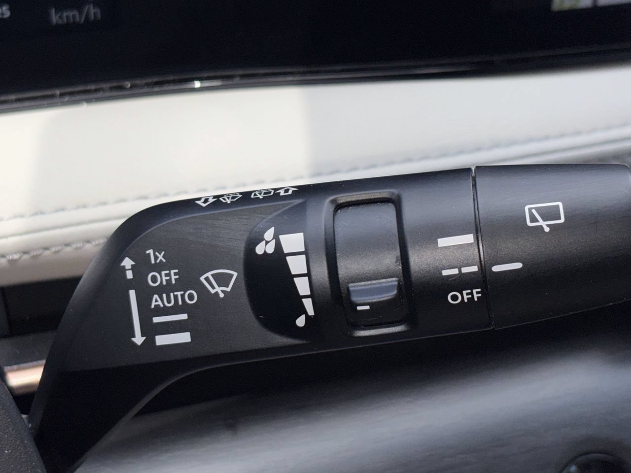 Certified 2024 Nissan Ariya AWD image 9
