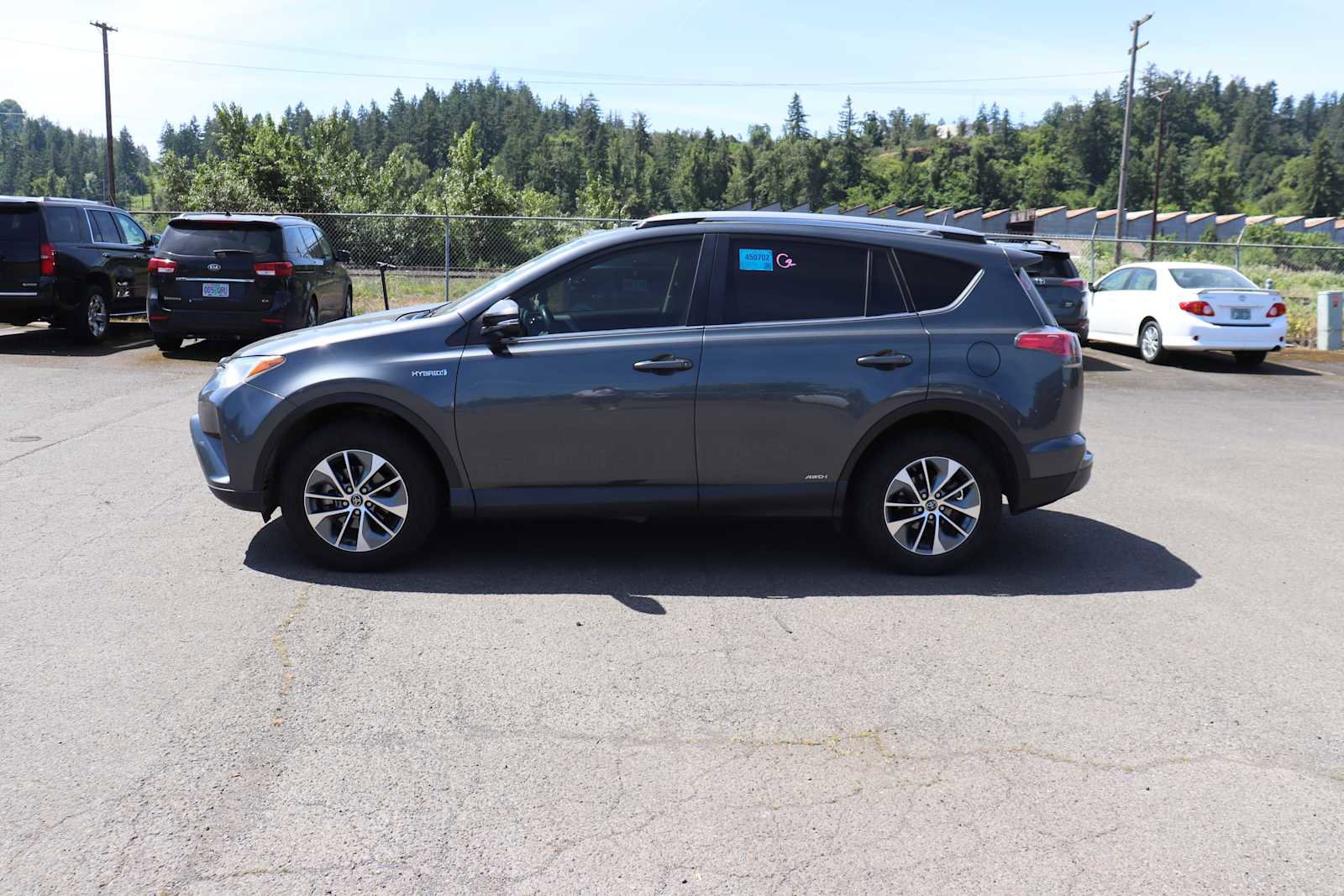 Used 2018 Toyota RAV4 XLE w/ Carpet Mat Package AWD/4WD image 8