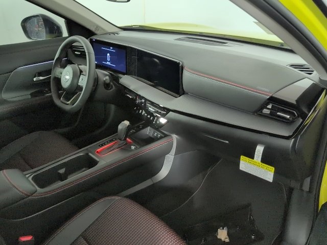 New 2026 Nissan Kicks SR w/ Cold Weather Package image 12