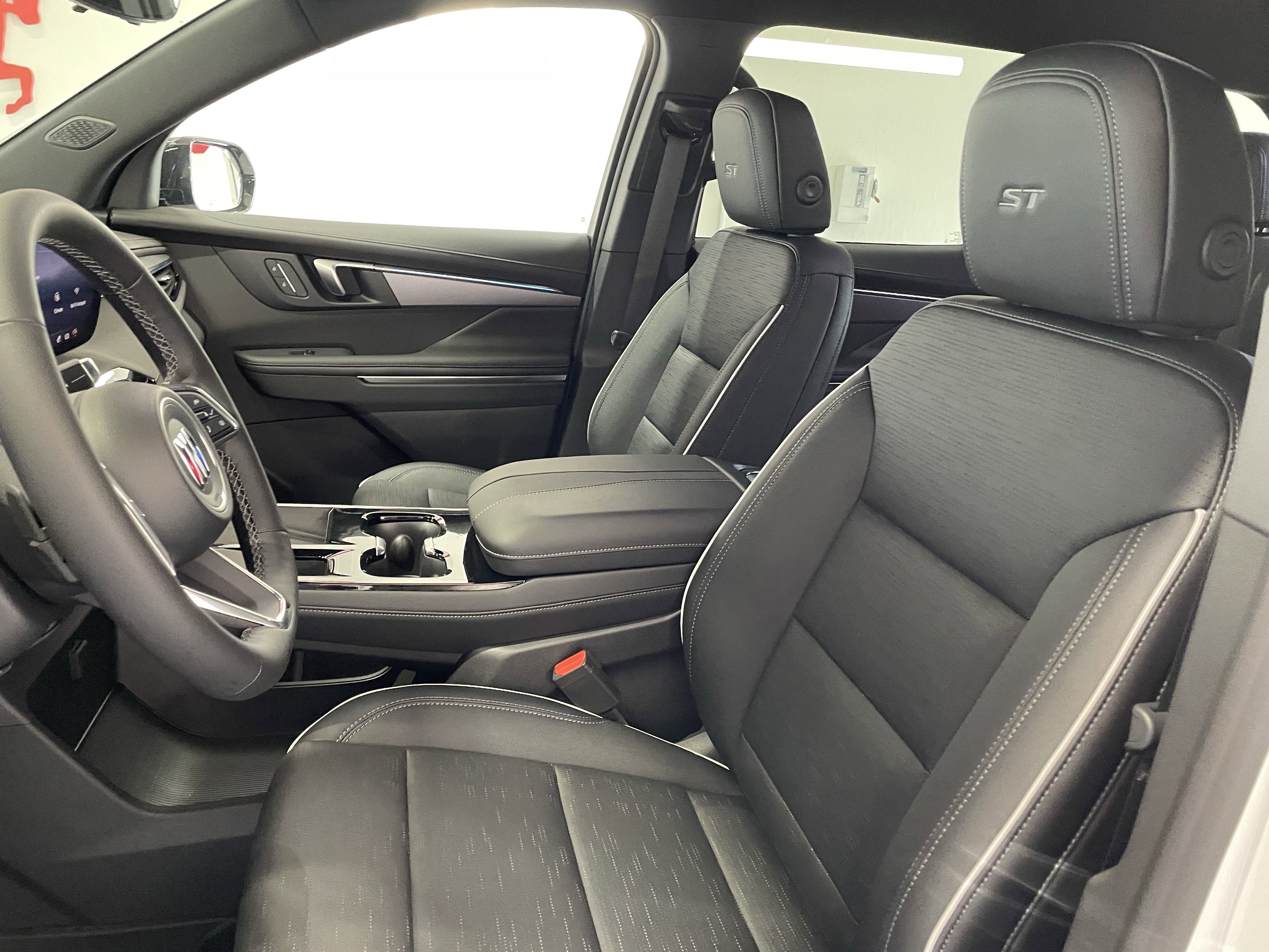 New 2026 Buick Enclave Sport Touring w/ Power Package image 13