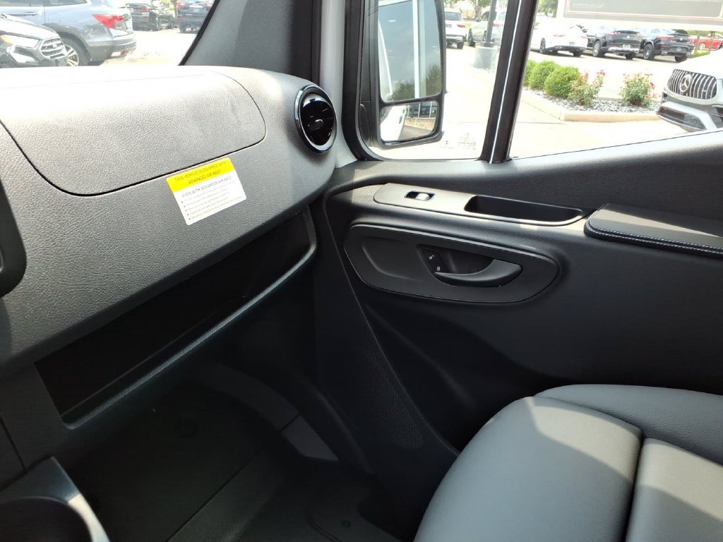 New 2026 Mercedes-Benz Sprinter 2500 image 24