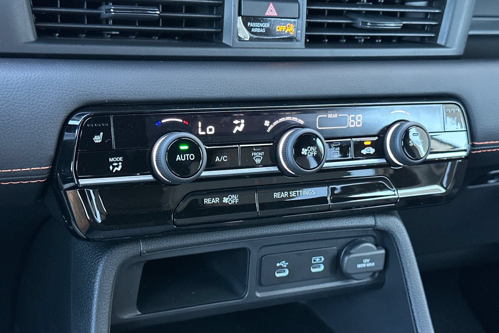 New 2026 Honda Pilot Sport image 25