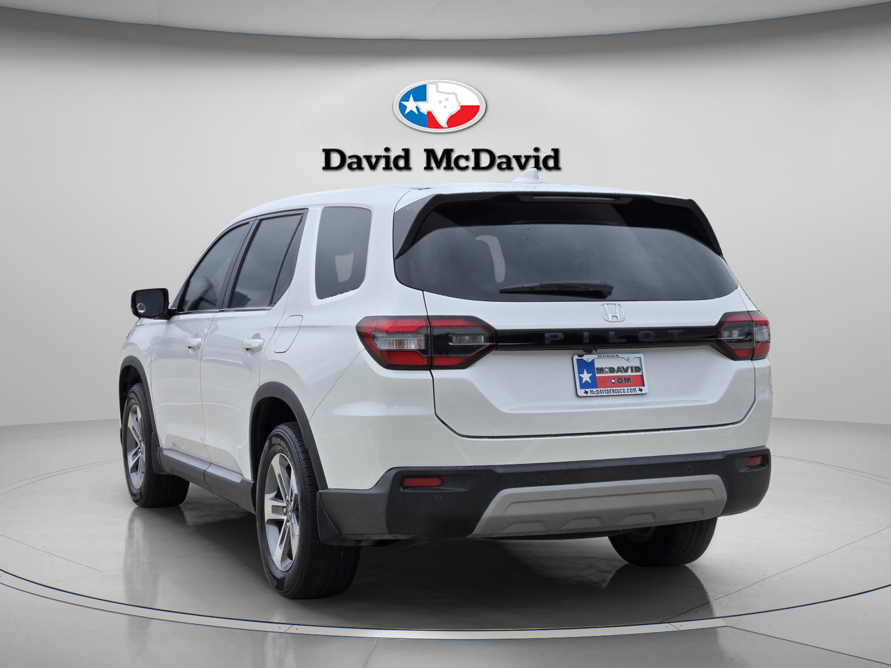 Used 2023 Honda Pilot EX-L image 4