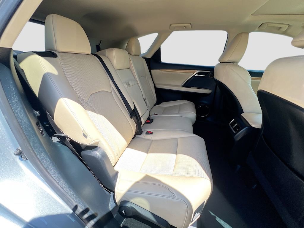 Used 2022 Lexus RX 350L FWD w/ Premium Package image 25