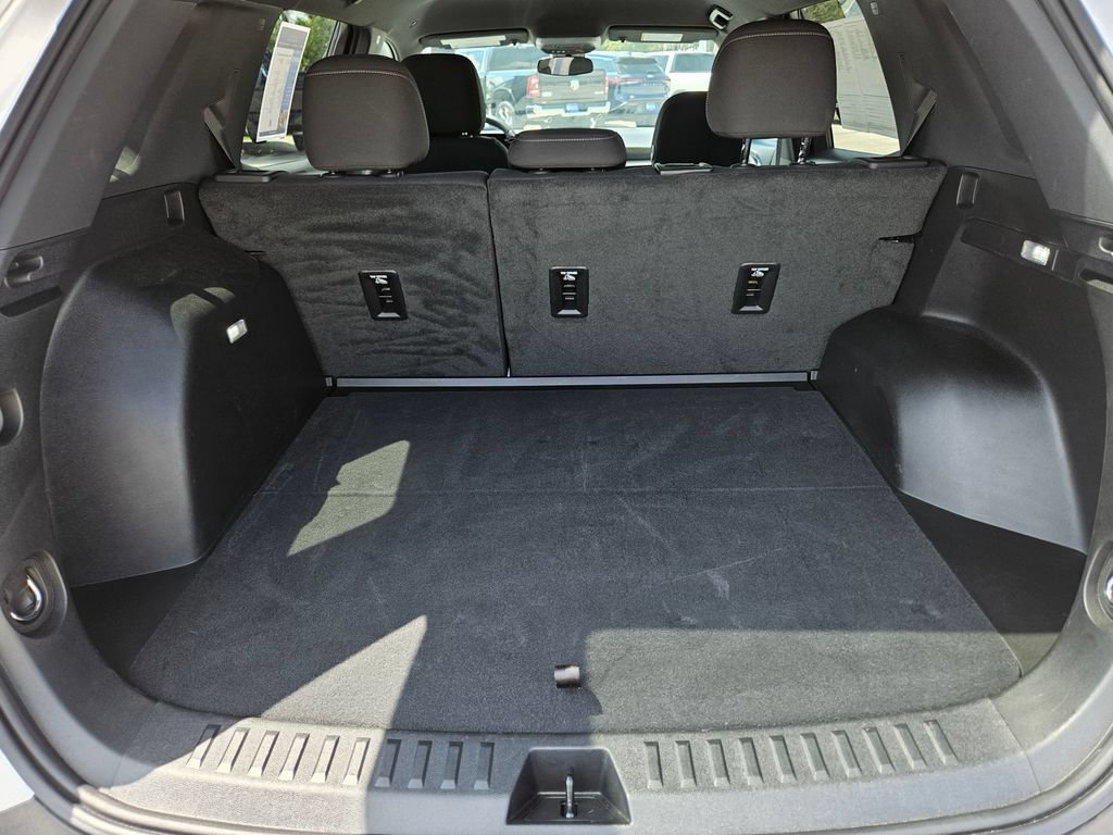 Used 2026 Chevrolet Equinox LT FWD image 27