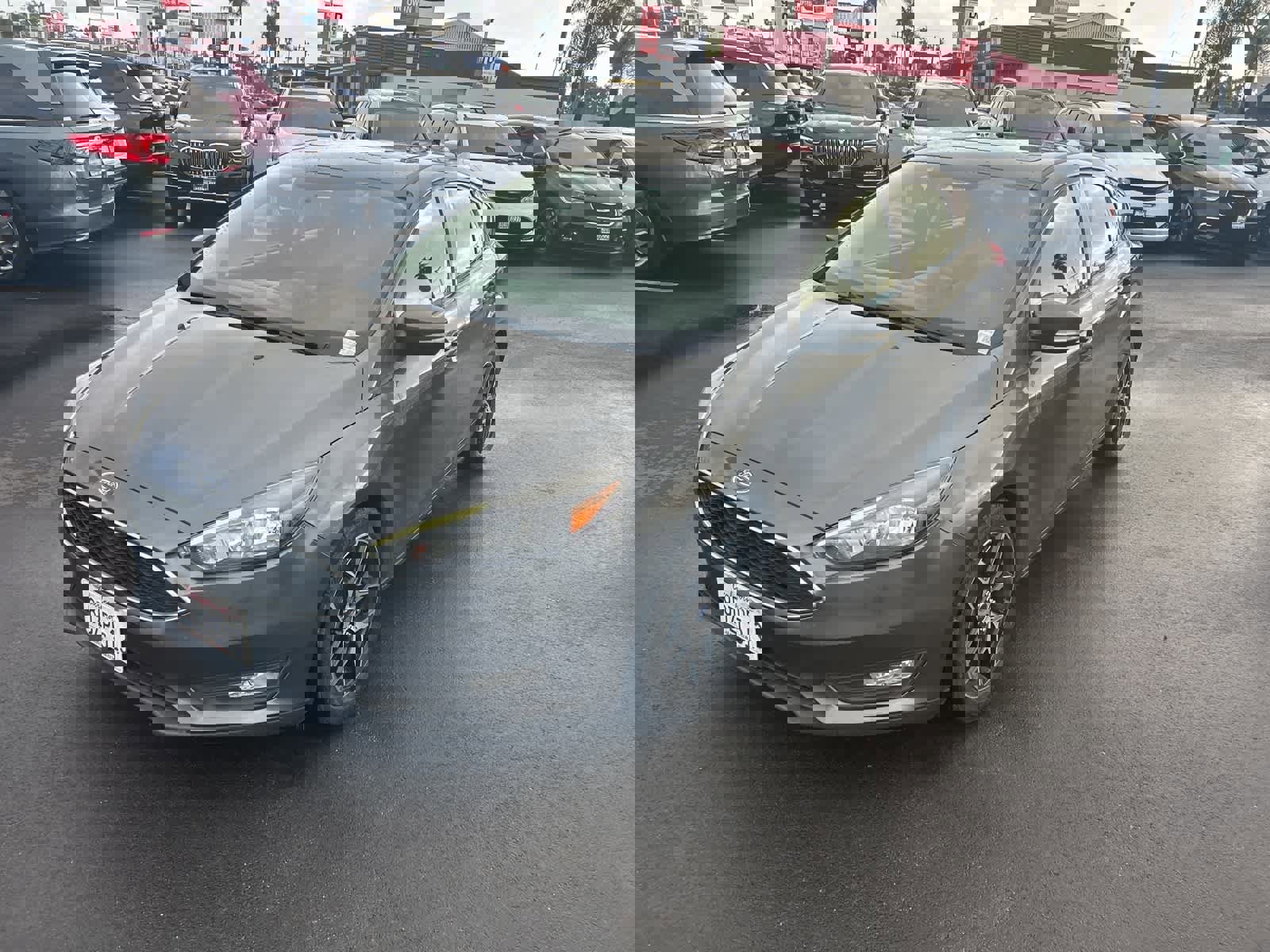 Used 2018 Ford Focus SEL image 2