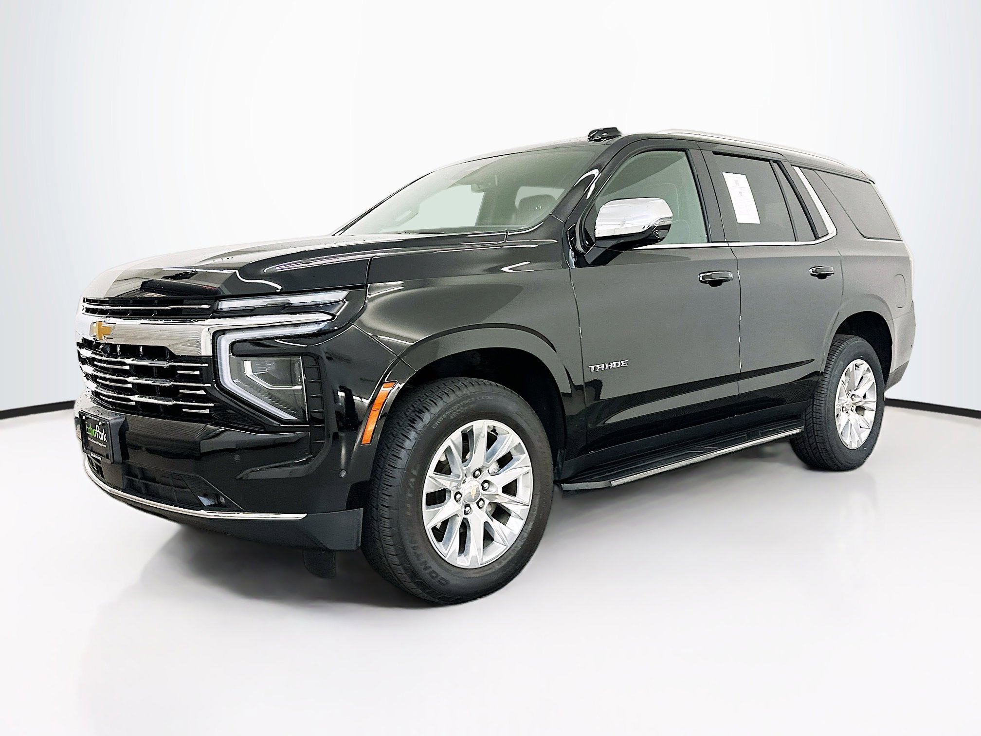 Used 2025 Chevrolet Tahoe Premier image 3
