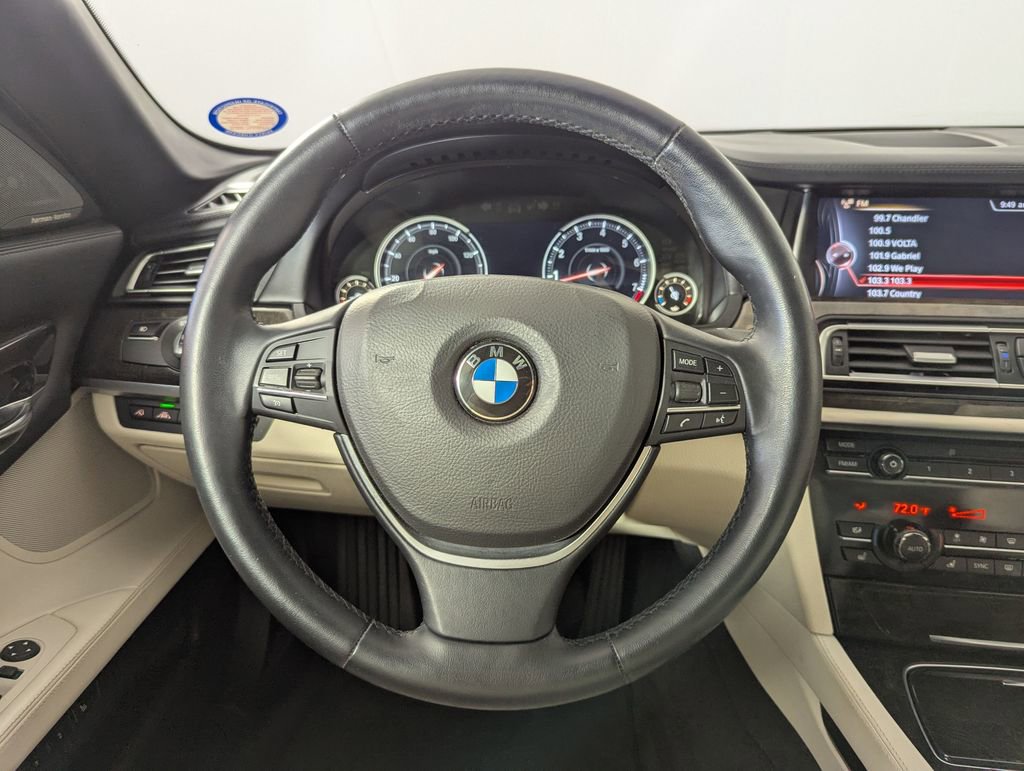 Used 2015 BMW 750Li RWD image 39