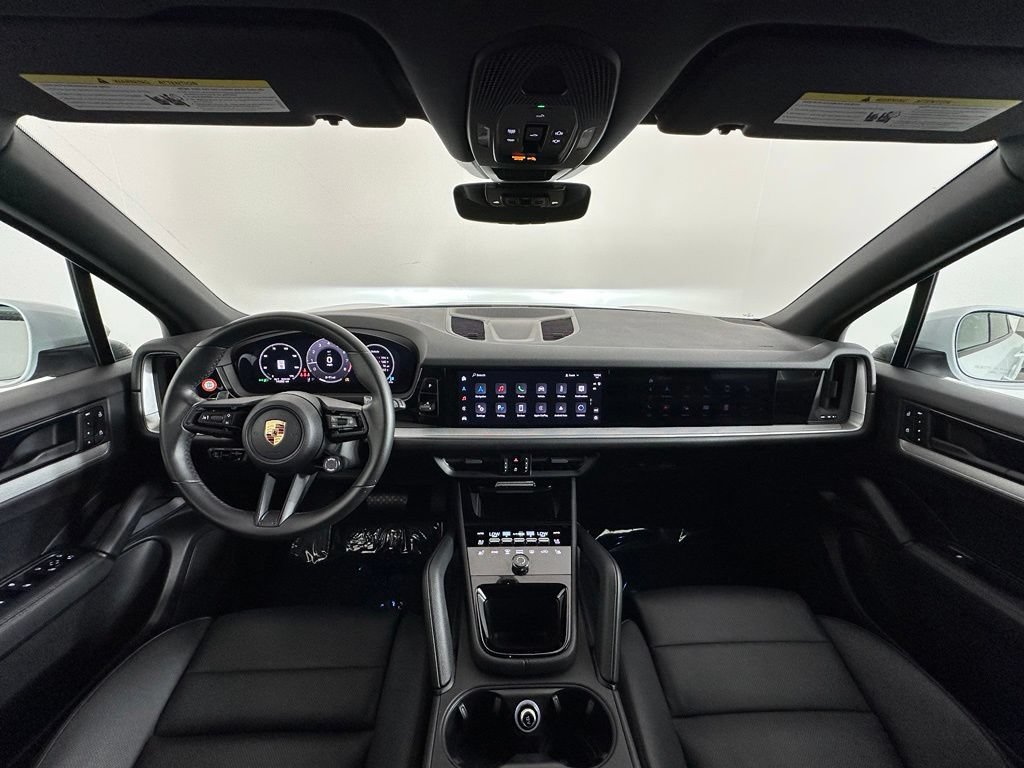 Certified 2025 Porsche Cayenne AWD/4WD image 6