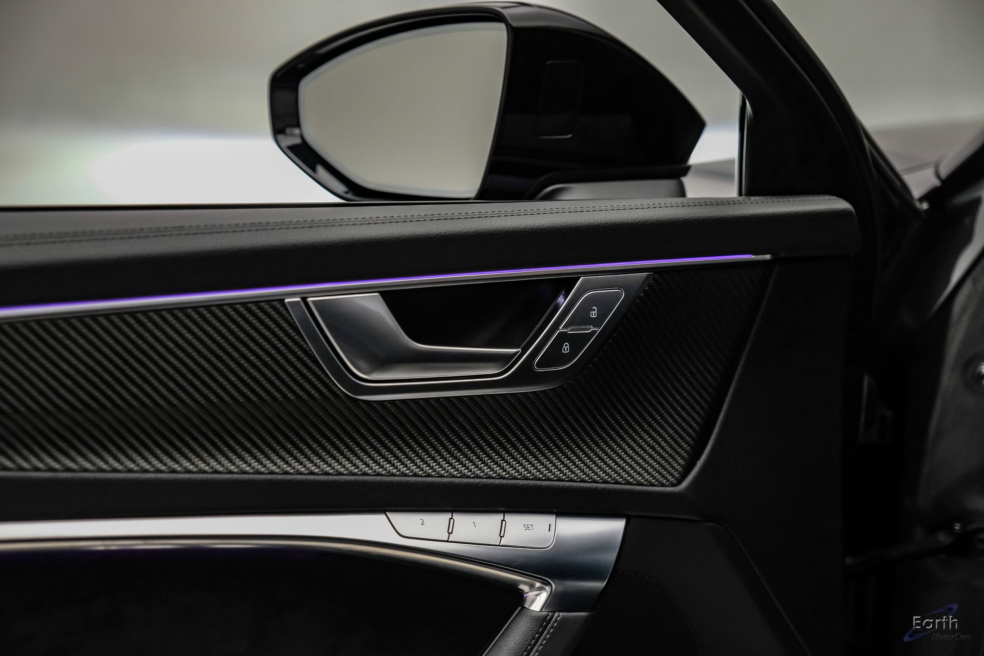 Used 2023 Audi RS 6 w/ Black Optic Package image 92