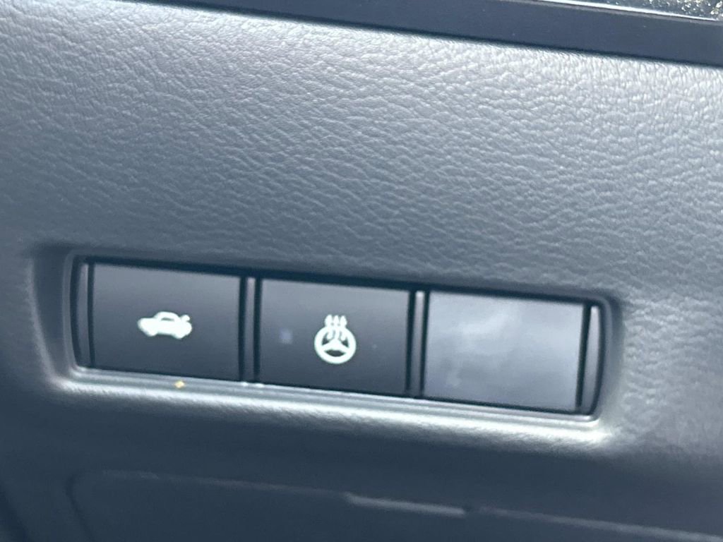New 2026 Nissan Sentra SV w/ SV Convenience Package FWD image 25