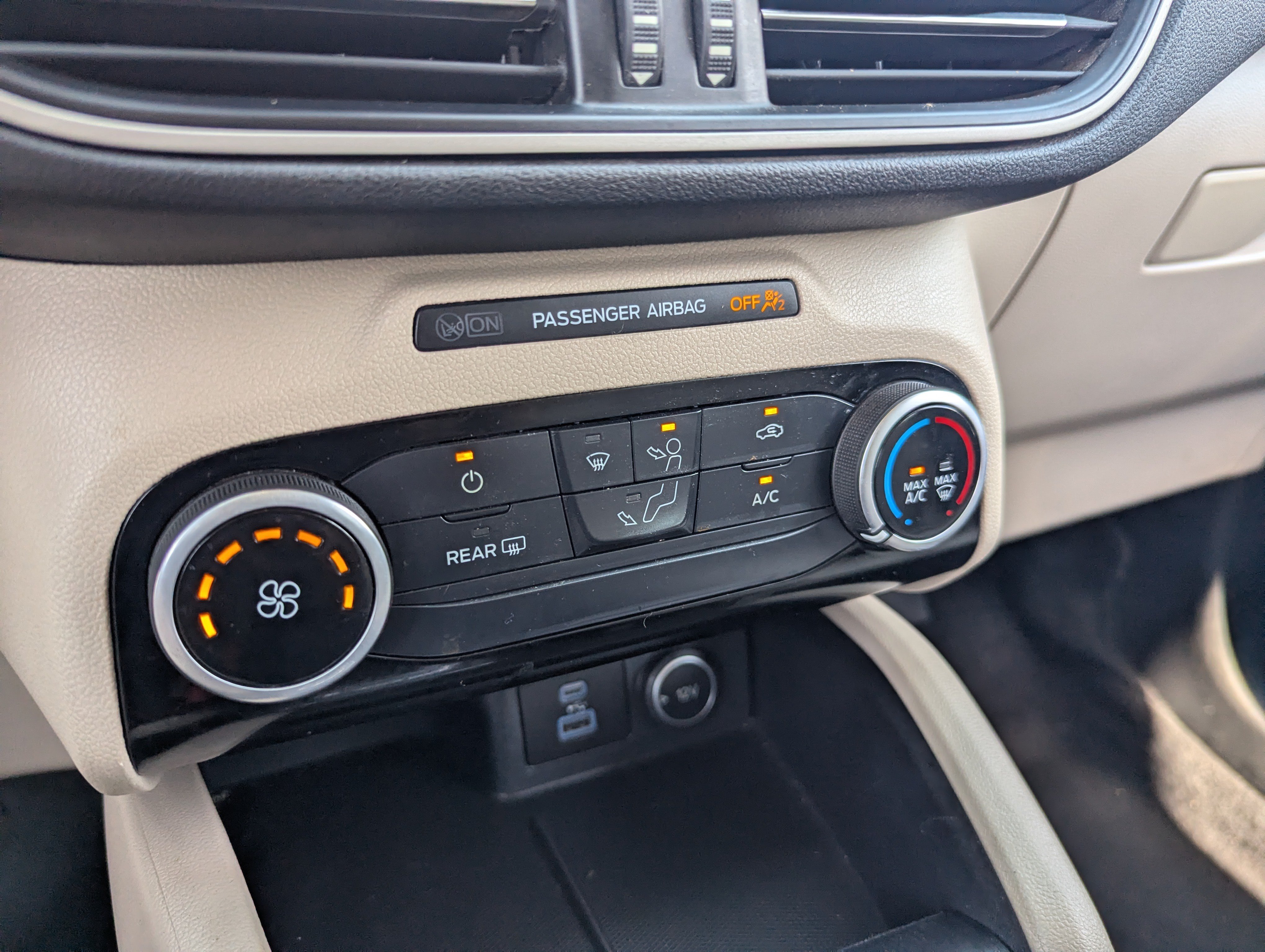 Used 2021 Ford Escape SE AWD/4WD image 27