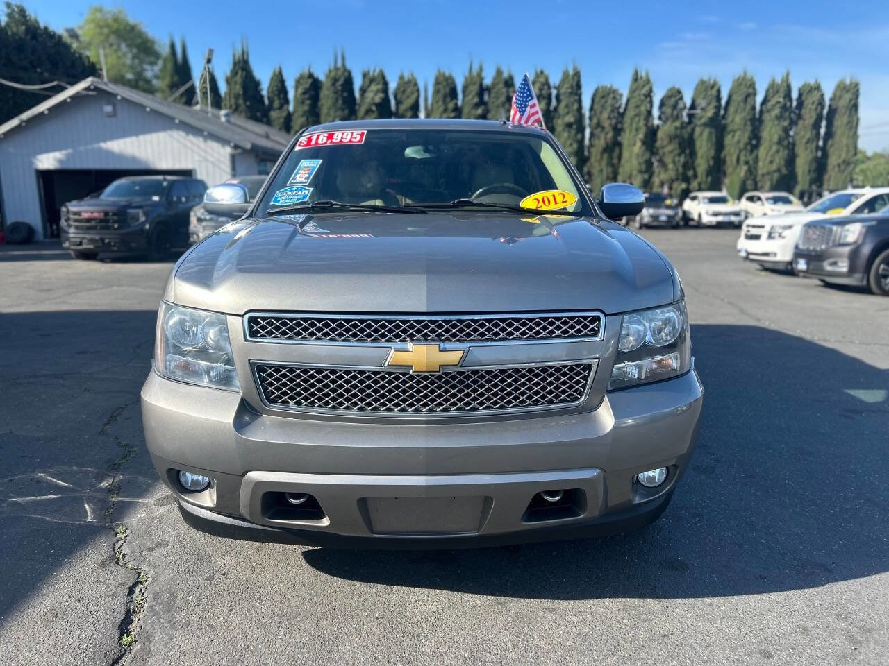 Used 2012 Chevrolet Tahoe LTZ image 2