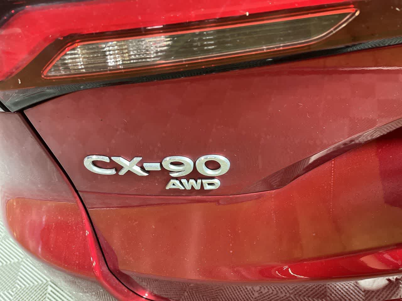 Used 2024 MAZDA CX-90 Plug-In Hybrid w/ Premium Pkg AWD/4WD image 11
