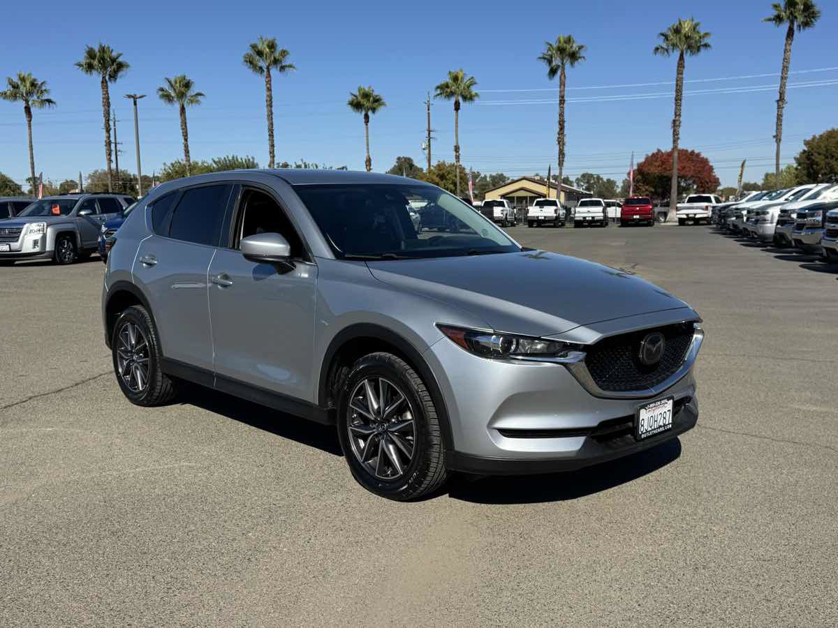 Used 2018 MAZDA CX-5 Touring AWD/4WD image 2