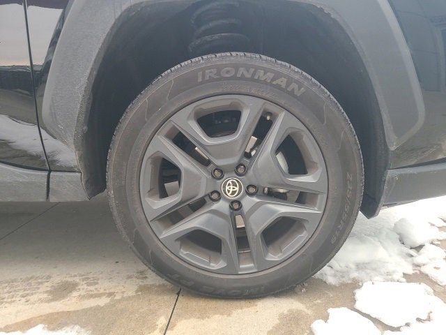 Used 2024 Toyota RAV4 Adventure image 9