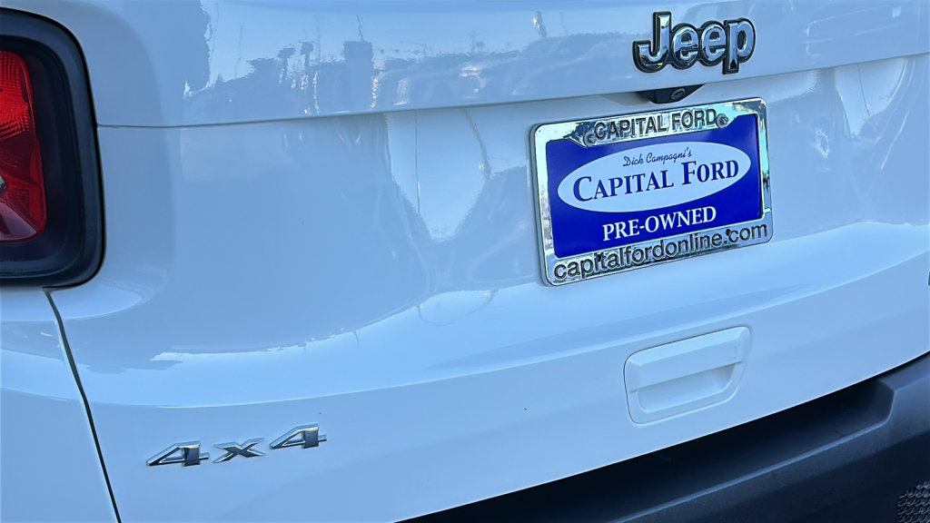 Used 2018 Jeep Renegade Latitude w/ Popular Equipment Group image 28