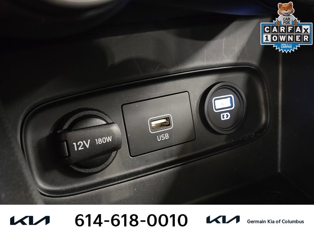 Used 2020 Hyundai Venue SEL FWD image 30