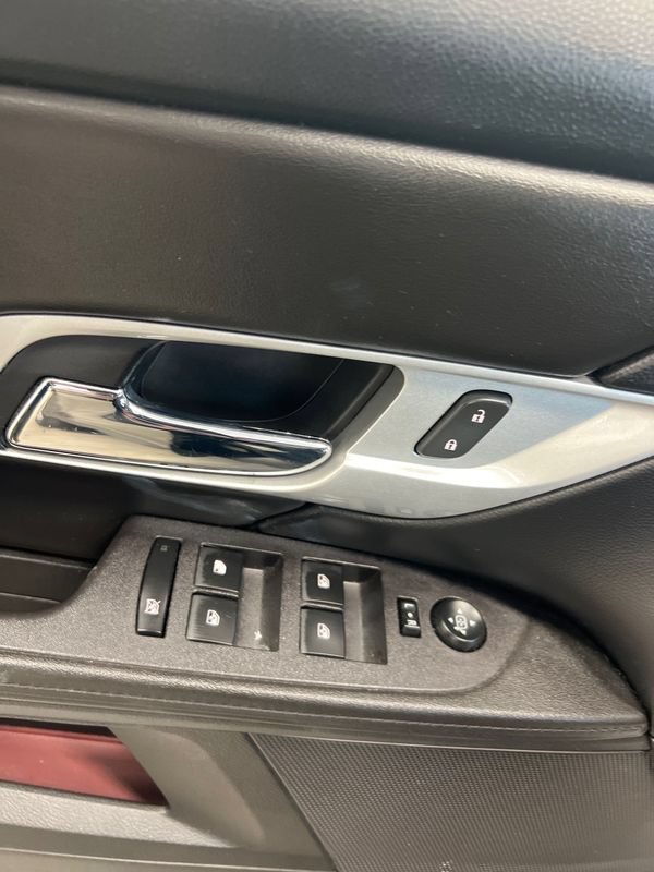 Used 2017 GMC Terrain SLE w/ Technology Package AWD/4WD image 16