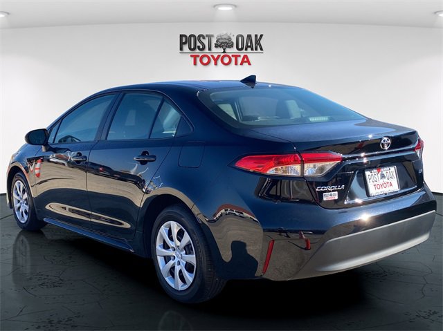 Used 2025 Toyota Corolla LE image 5