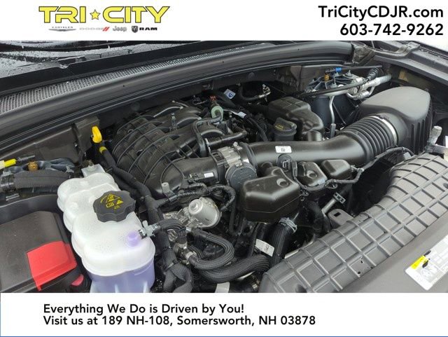 Used 2025 Jeep Grand Cherokee L Summit image 24