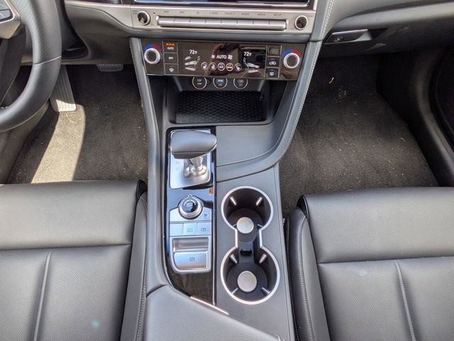 Used 2025 Genesis G70 2.5T image 18