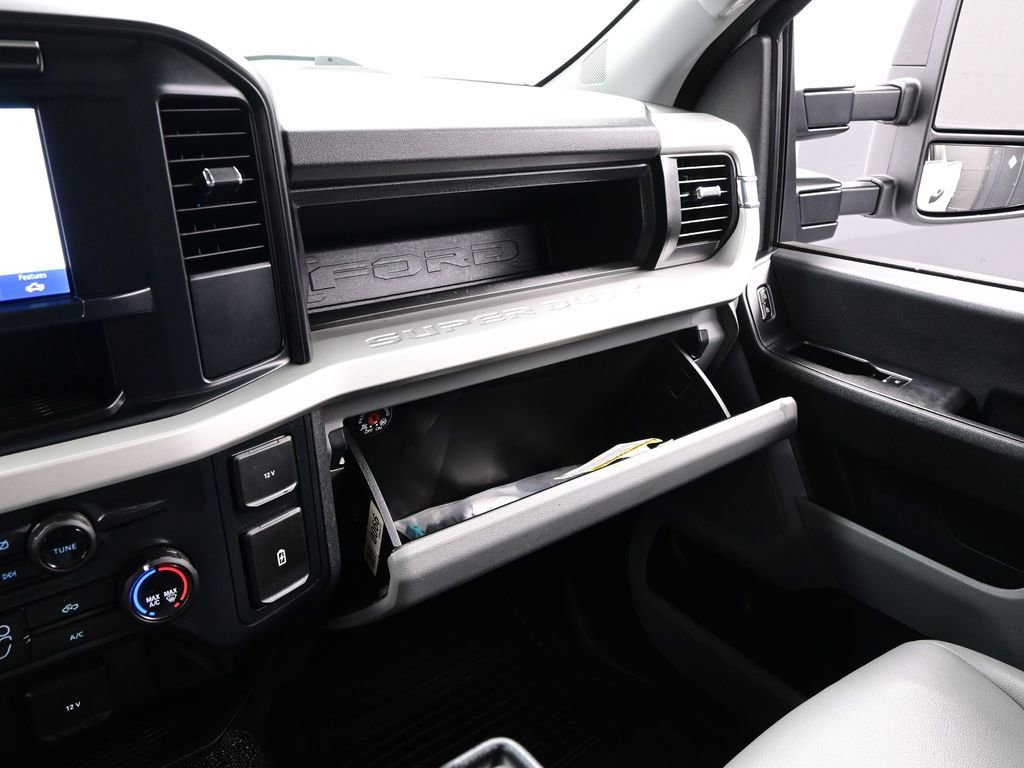 Used 2023 Ford F250 XL w/ XL Chrome Package image 19