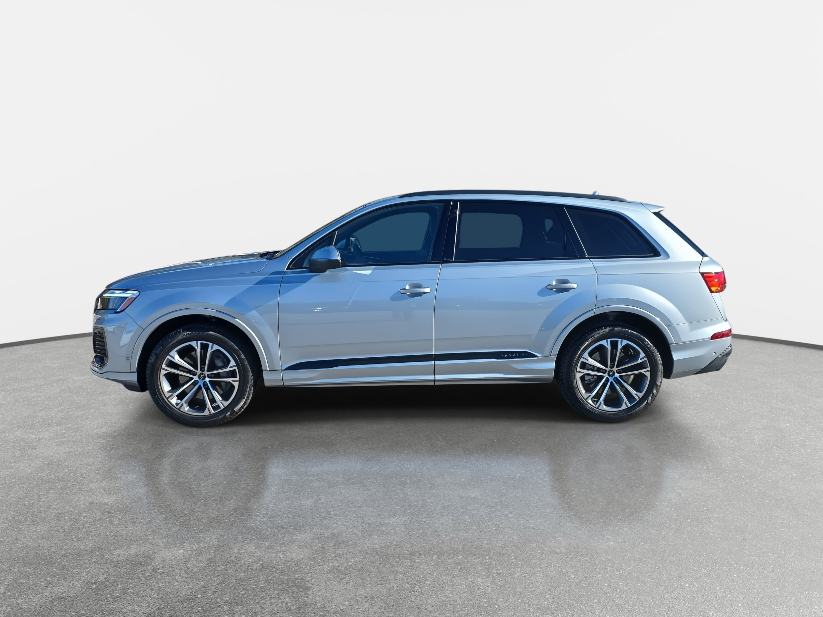 Certified 2025 Audi Q7 2.0T Premium Plus w/ Premium Plus Package image 8