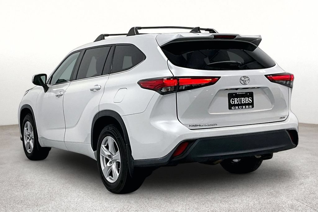Used 2023 Toyota Highlander L AWD/4WD image 15