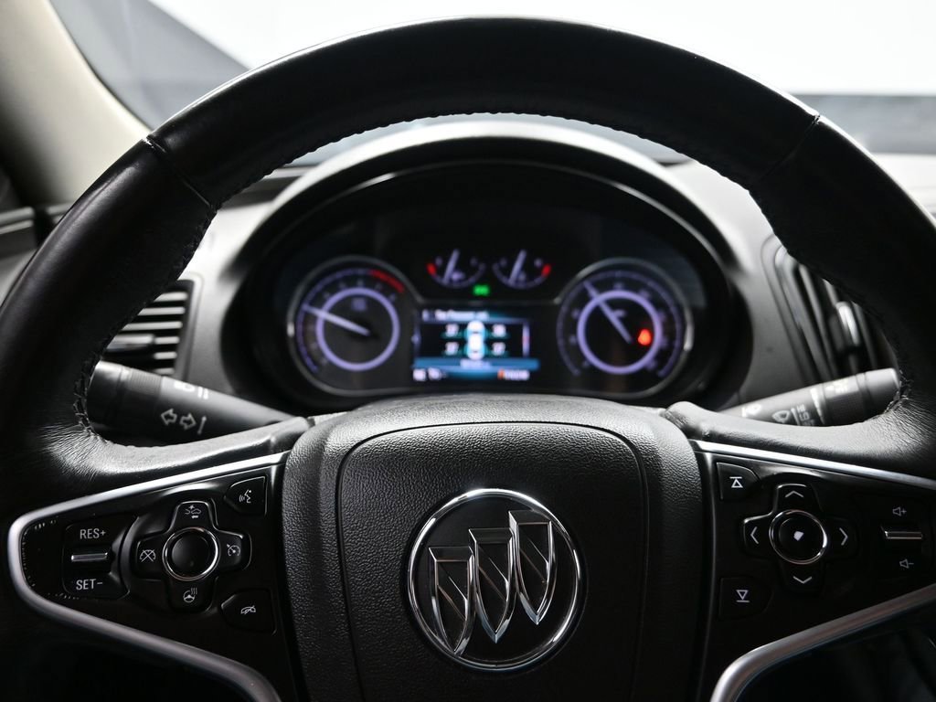 Used 2016 Buick Regal Premium w/ Driver Confidence Package #1 image 16