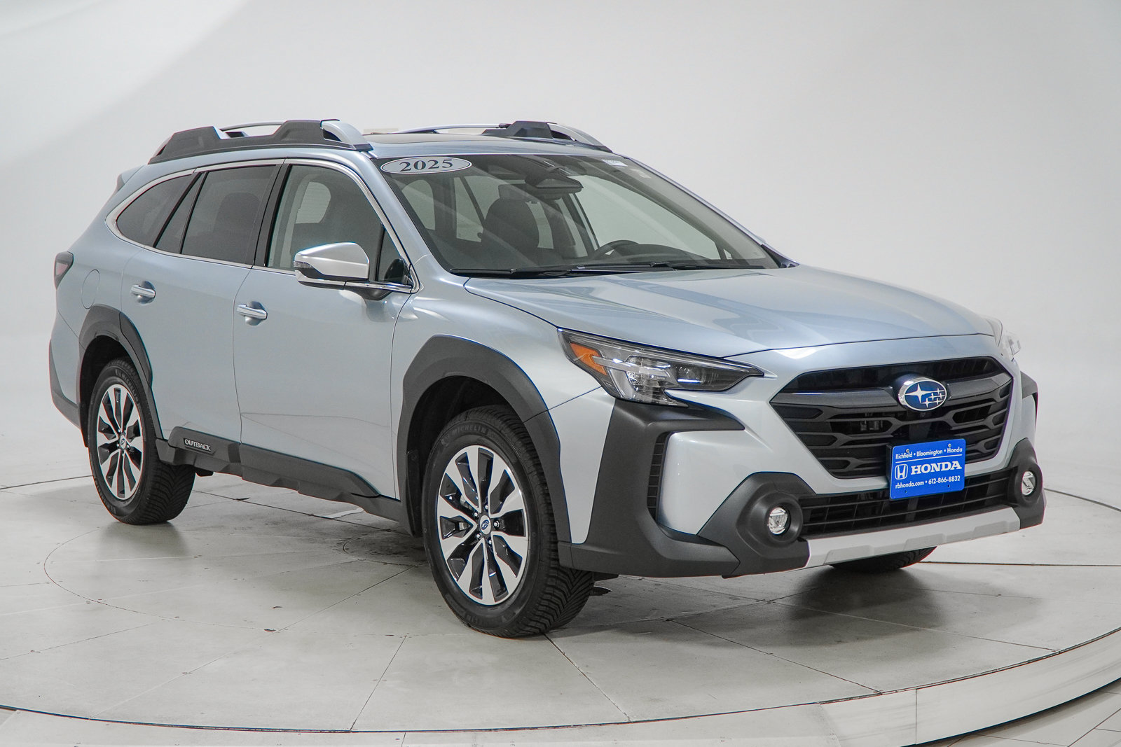 Used 2025 Subaru Outback Touring XT w/ Popular Package #2 AWD/4WD image 15