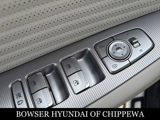 Used 2025 Hyundai Palisade Calligraphy image 13