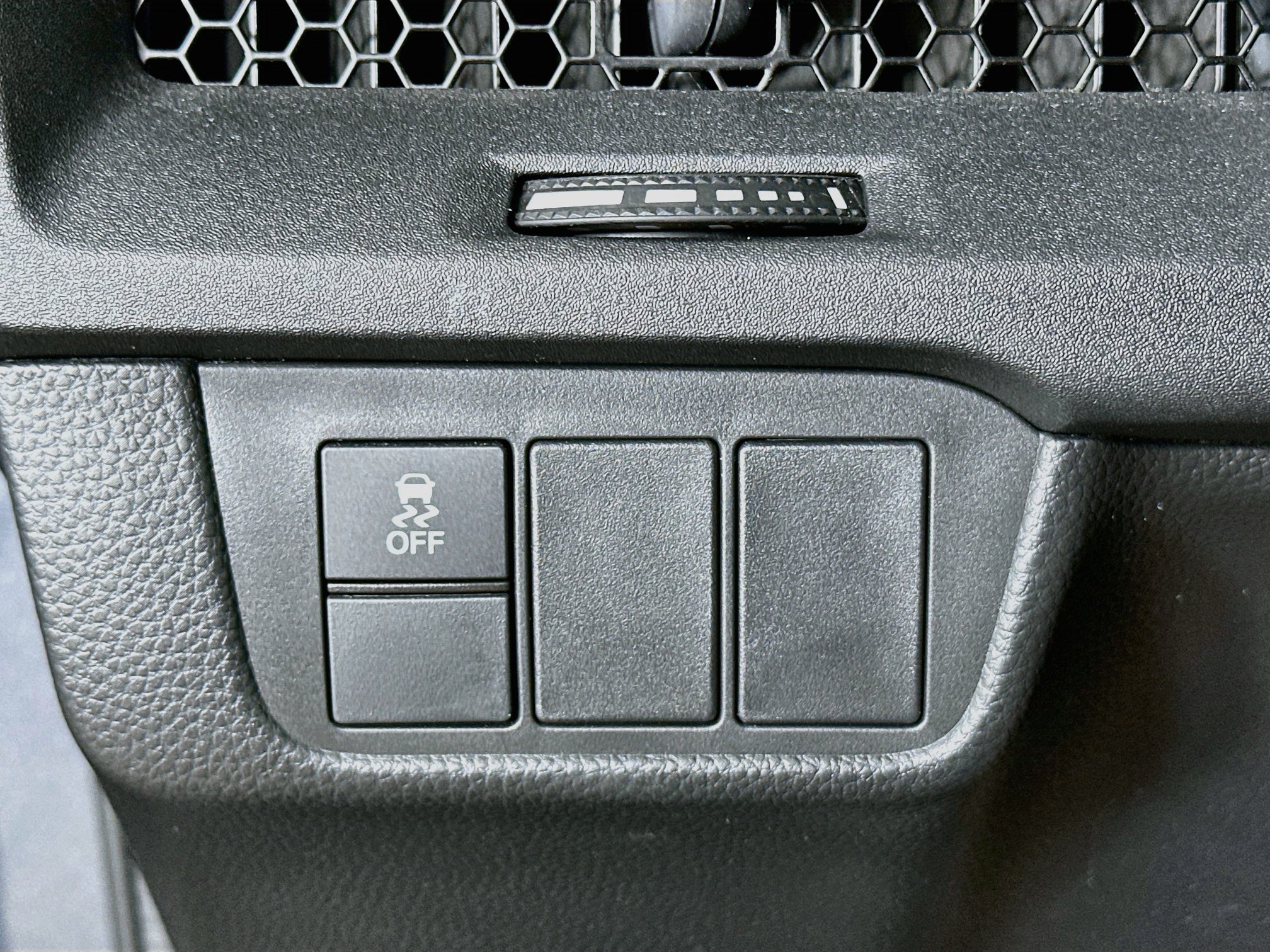 Used 2025 Honda CR-V EX image 17