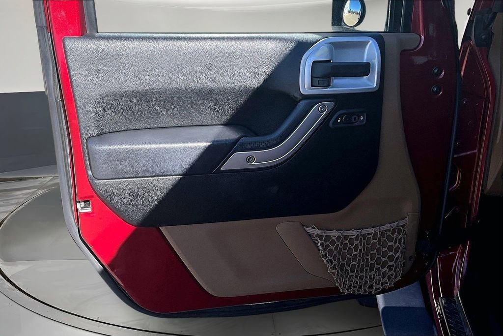 Used 2013 Jeep Wrangler Unlimited Sahara w/ Trailer Tow Group image 19