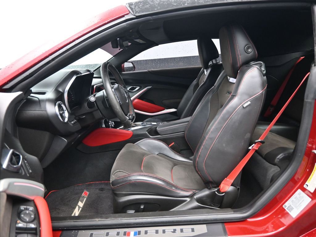 Used 2021 Chevrolet Camaro ZL1 image 25