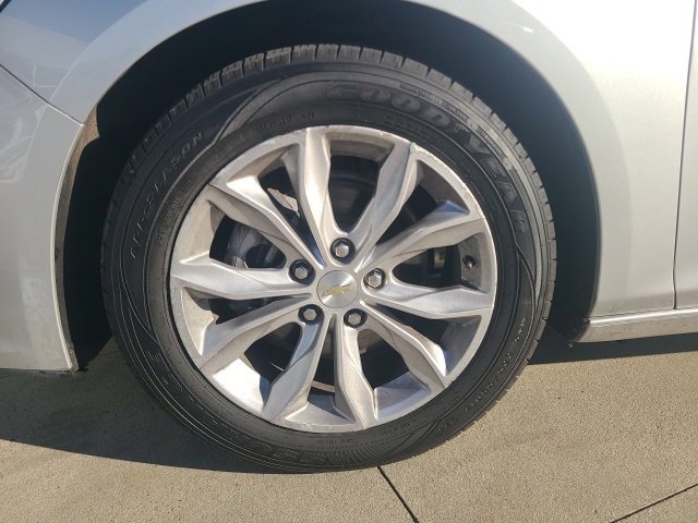 Used 2022 Chevrolet Malibu LT image 12