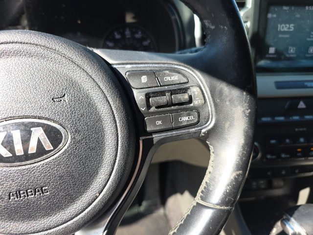 Used 2017 Kia Sportage EX w/ EX Premium Package FWD image 16