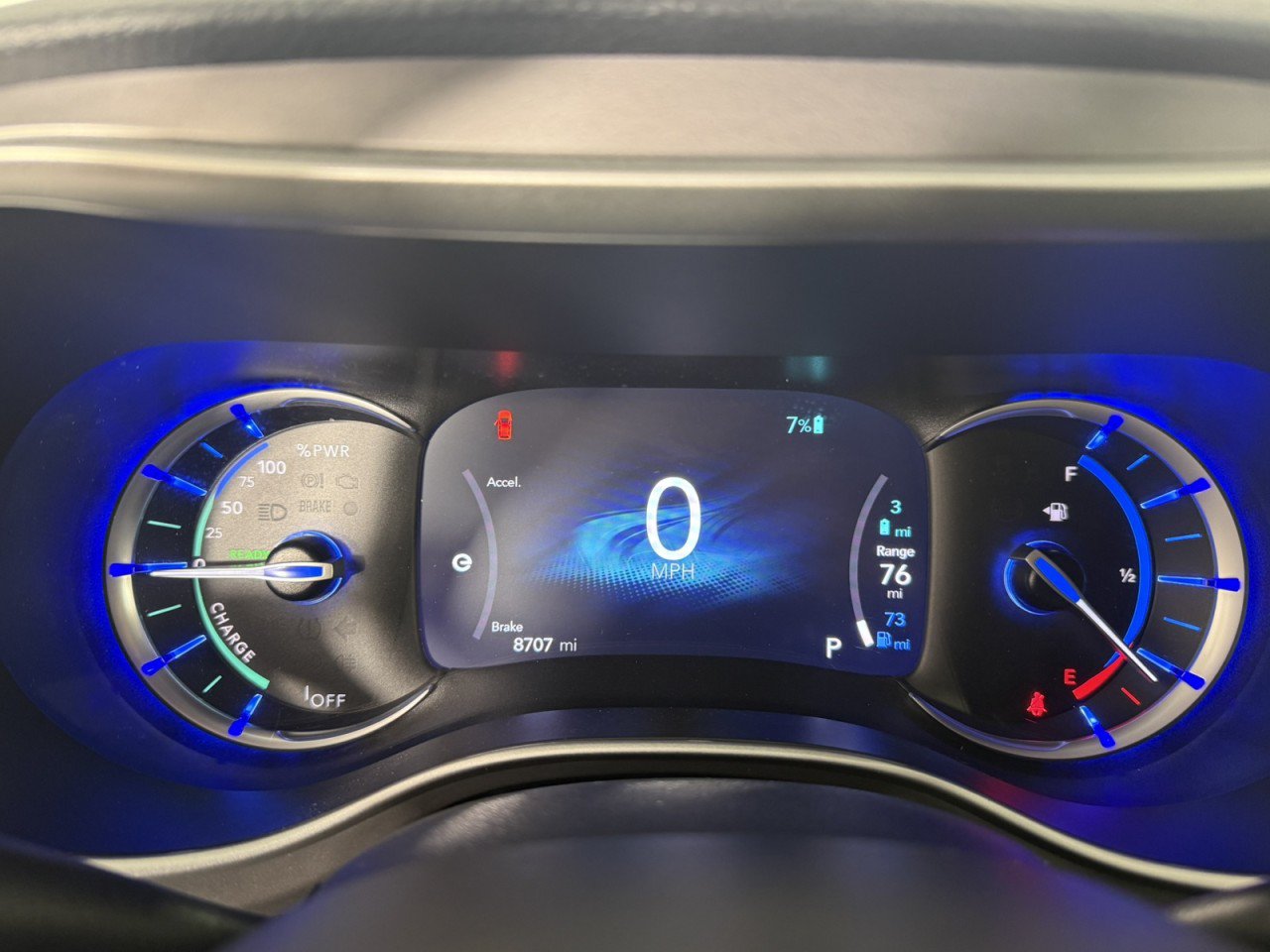 Used 2025 Chrysler Pacifica Select FWD image 18