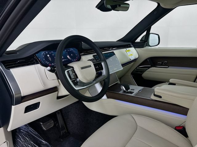 New 2026 Land Rover Range Rover Long Wheelbase SE AWD/4WD image 9