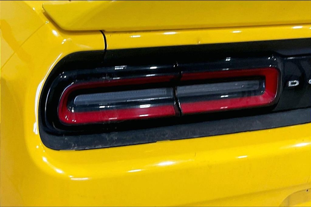 Used 2017 Dodge Challenger R/T Plus image 30