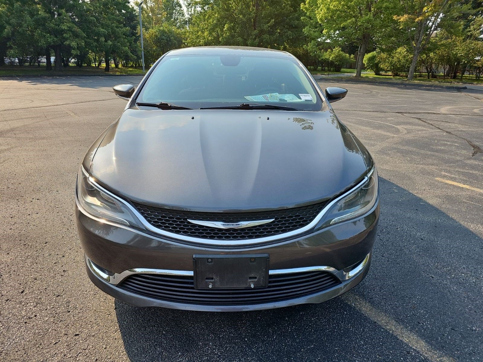 Used 2015 Chrysler 200 Limited FWD image 9