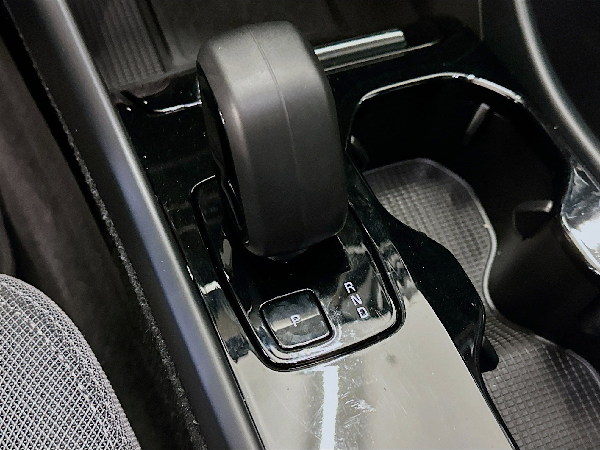 Used 2023 Volvo XC40 Recharge Plus image 25