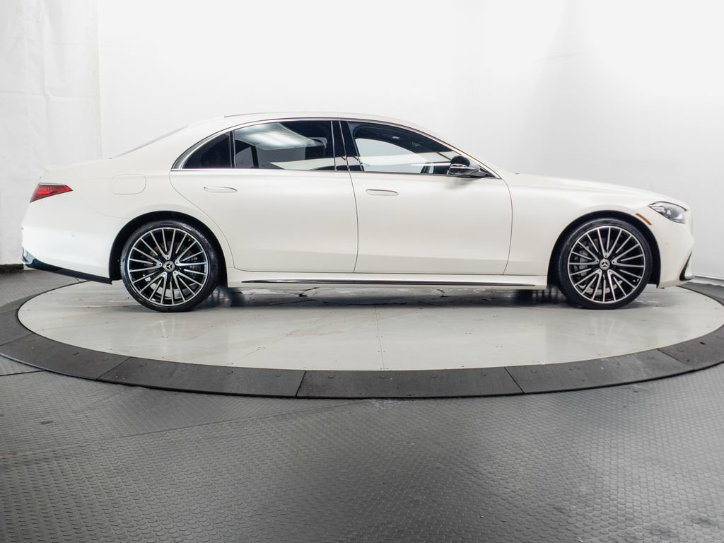 Used 2022 Mercedes-Benz S 500 4MATIC w/ Warmth & Comfort Package image 37