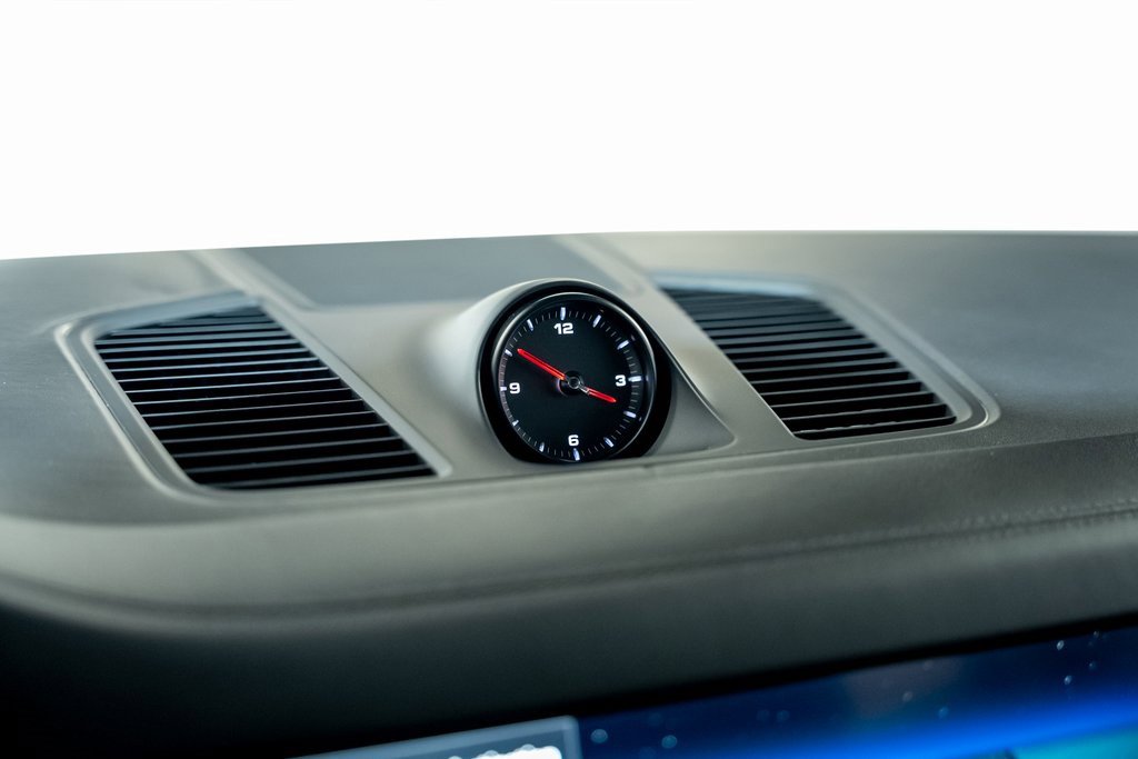 Used 2022 Porsche Cayenne S Platinum image 49